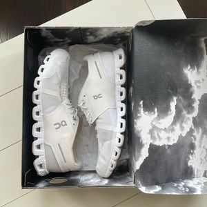 Men’s On Cloud Running Shoe White Size 9.5